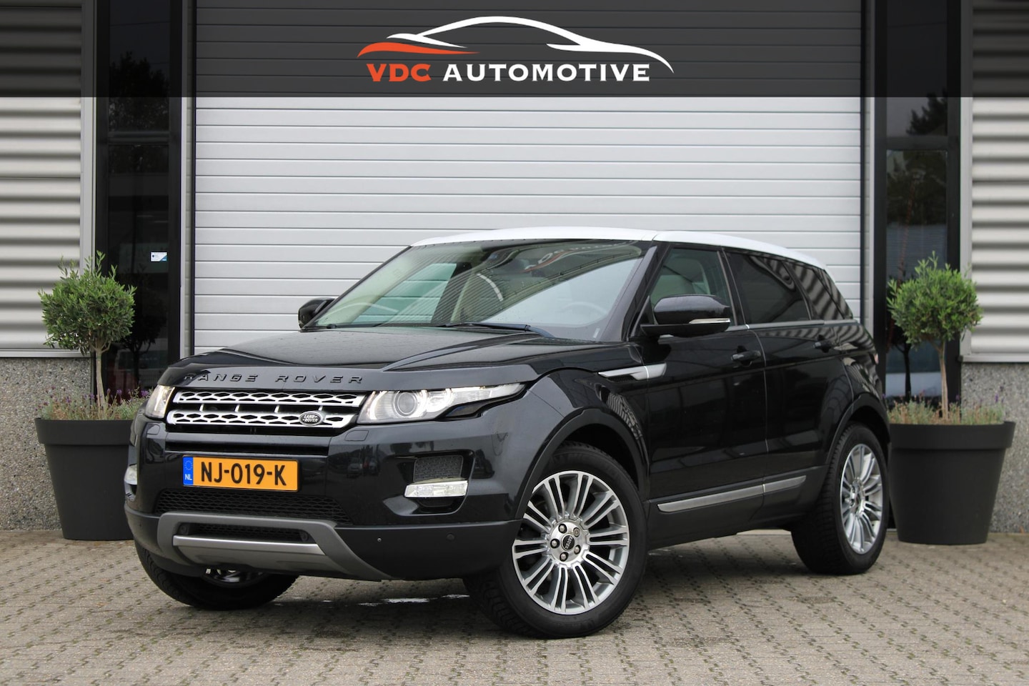 Land Rover Range Rover Evoque - 2.2 TD4 4WD Prestige Pano | Camera | Memory | Stuurverwarming | Meridian | Zeer Nette Evoq - AutoWereld.nl