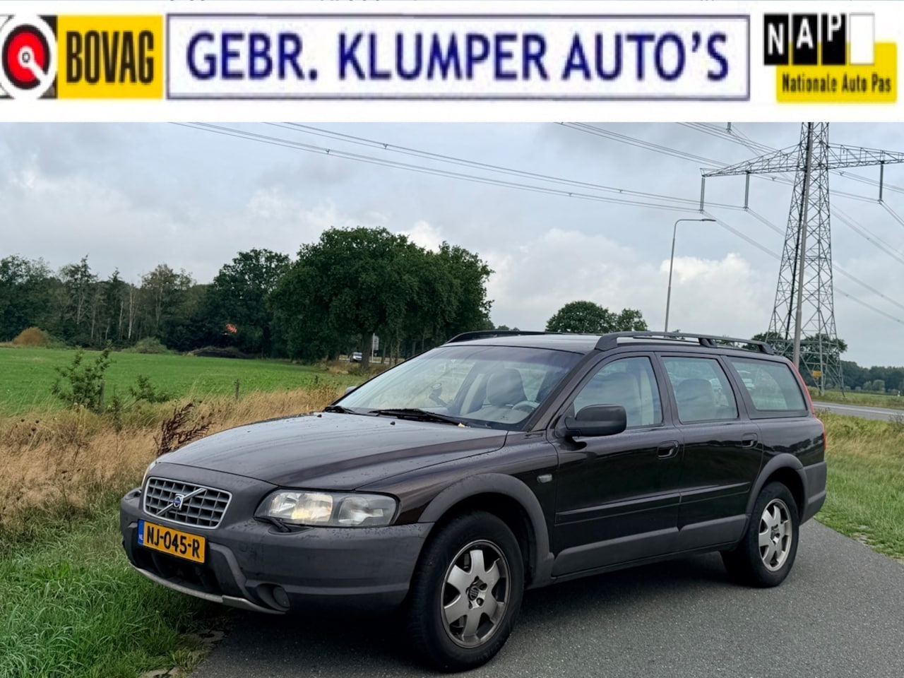 Volvo V70 Cross Country - 2.4 T Comfort Line Leer, Cruise, ECC, Haak, 16" LM - AutoWereld.nl
