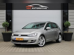 Volkswagen Golf - 1.4 TSI Automaat Pano | Stoelverwarming | Parkeersensoren | Navi | Dealer Onderhouden