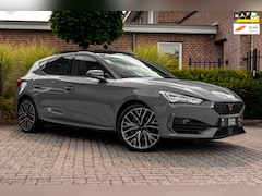CUPRA Leon - 1.4 e-Hybrid 245 PK ACC Pano Camera VZ Stuurwiel Keyless Stoel/Stuurverw. 19''