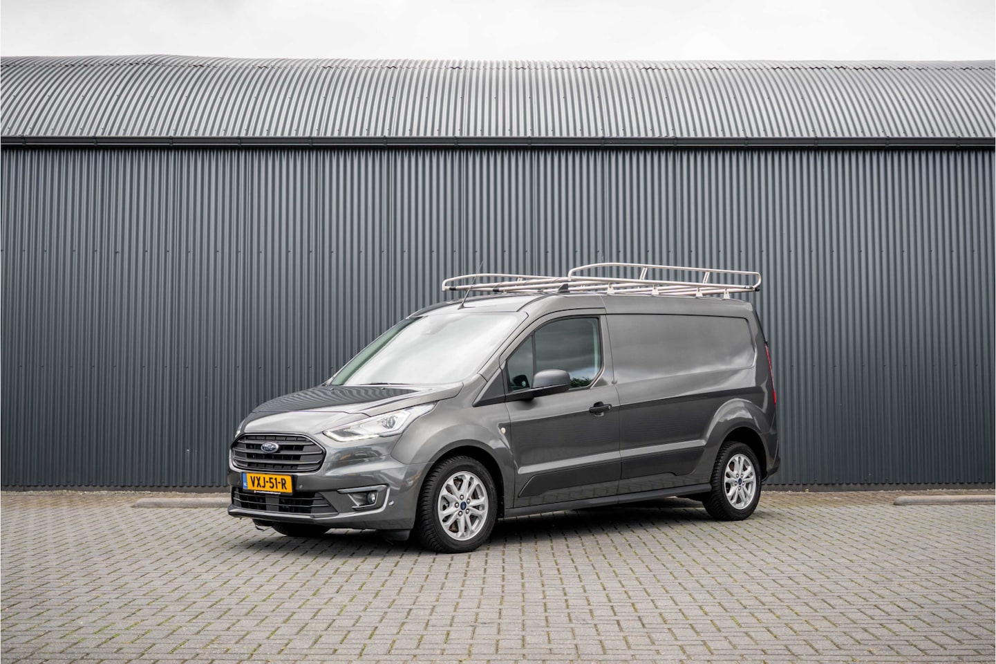Ford Transit Connect - 1.5 EcoBlue L2H1 | 3-Zits | Camera | Carplay | Cruise | PDC | Airco | Trekhaak | Imperiaal - AutoWereld.nl
