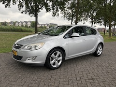 Opel Astra - 1.4 Turbo Edition
