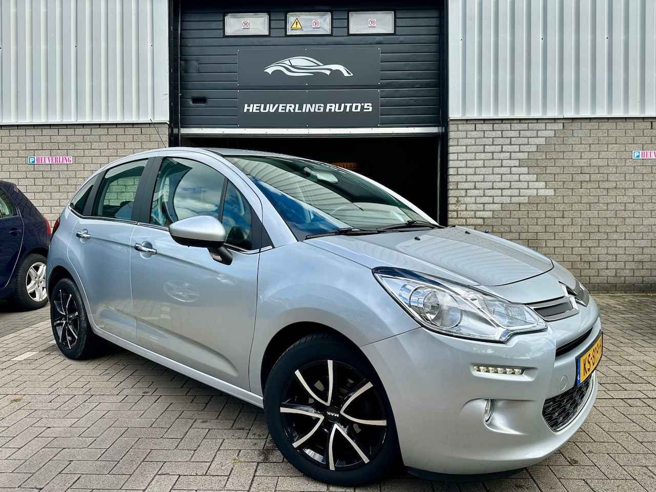 Citroën C3 - 1.2 PureTech | Airco | Cruise | NIEUWE D-RIEM - AutoWereld.nl