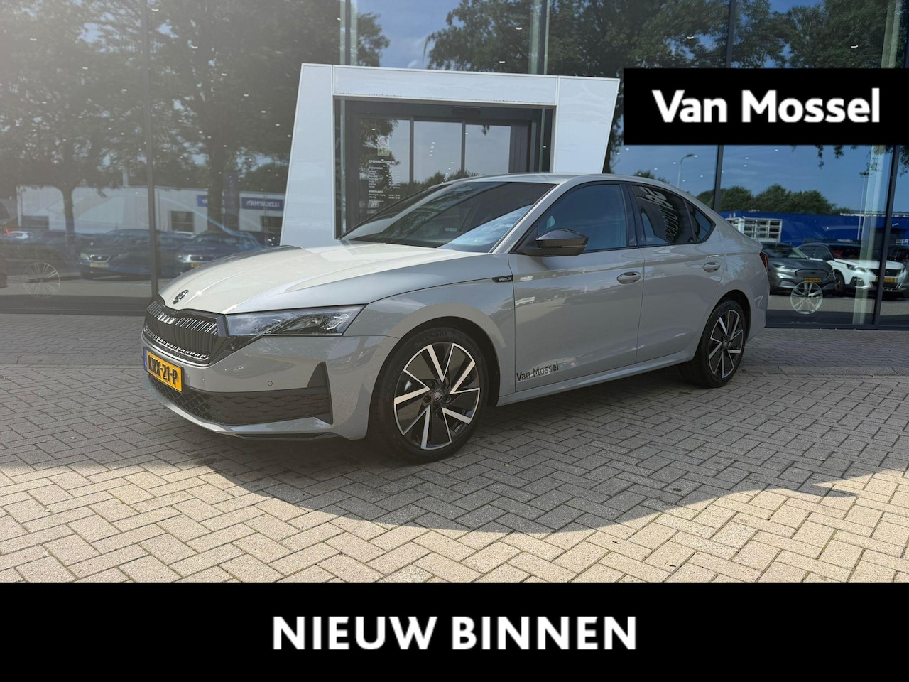 Skoda Octavia - 1.5 TSI MHEV Sportline Business | Automaat | Stoelverwarming | Parkeersensoren | Adaptive - AutoWereld.nl