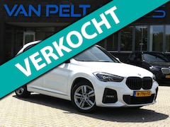 BMW X1 - SDrive18i High Executive M-Sport / PANO / CARPLAY