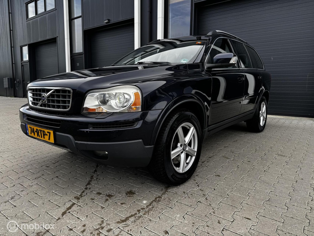 Volvo XC90 - 2.4 D5 Kinetic 7P. 2008 (AIRCO/APK) - AutoWereld.nl