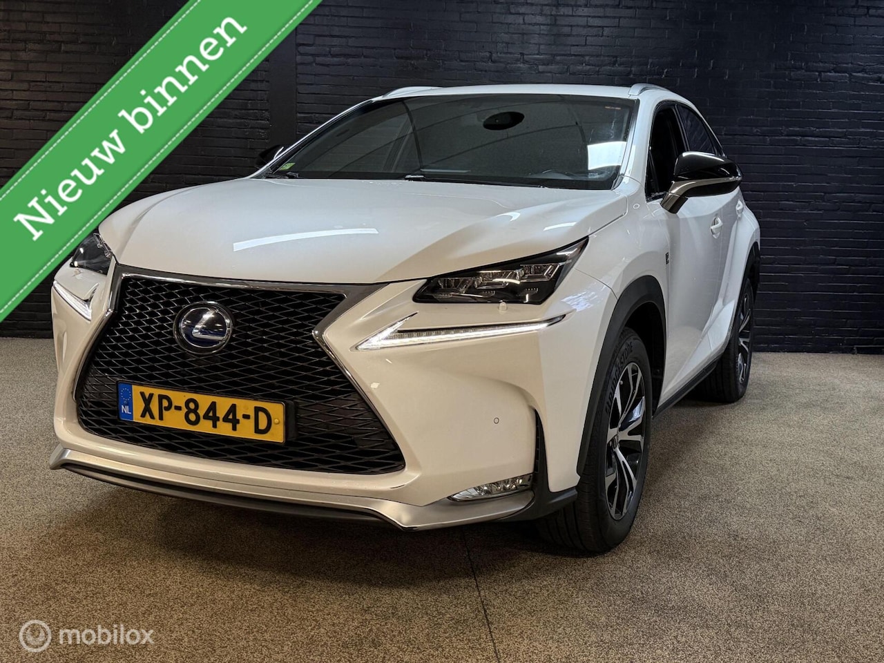 Lexus NX - 300h AWD F SPORT Luxury Line | DEALER ONDERH CAMERA - AutoWereld.nl