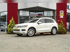 Volkswagen Touareg - 3.0 TSI Hybrid Highline | Pano | Trekhaak