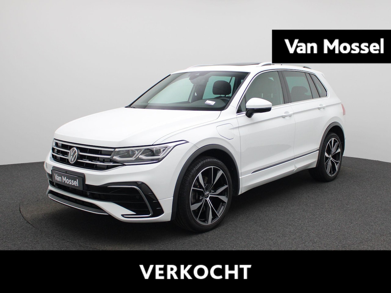 Volkswagen Tiguan - 1.4 TSI eHybrid R-Line Business+ 245 PK| SoH 89% | Panoramadak | Achterklep Elektrisch | 3 - AutoWereld.nl