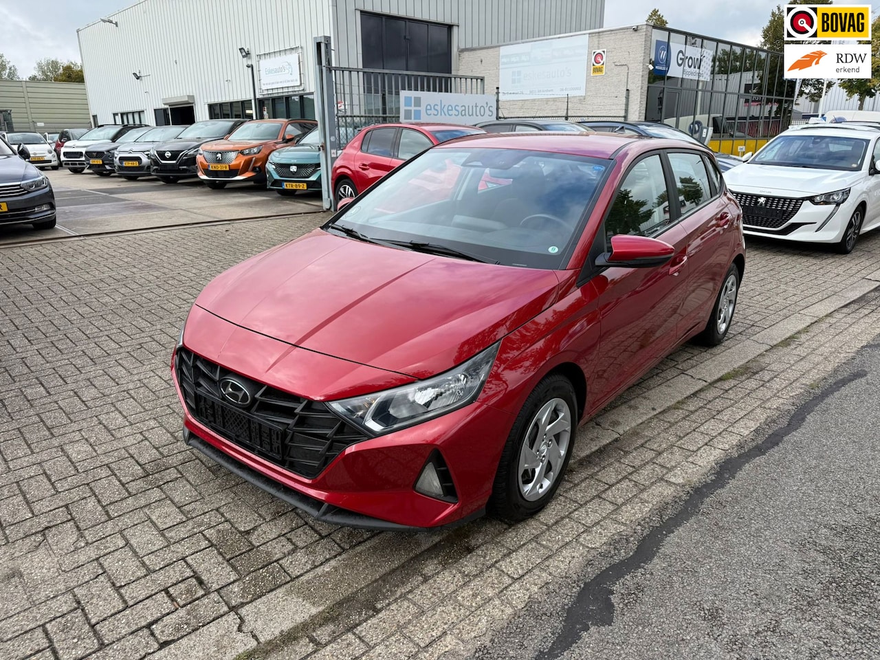 Hyundai i20 - 1.2 MPI Comfort 1.2 MPI Comfort, Navi, Camera, Stoel/Stuur verwarming, Dealer auto - AutoWereld.nl