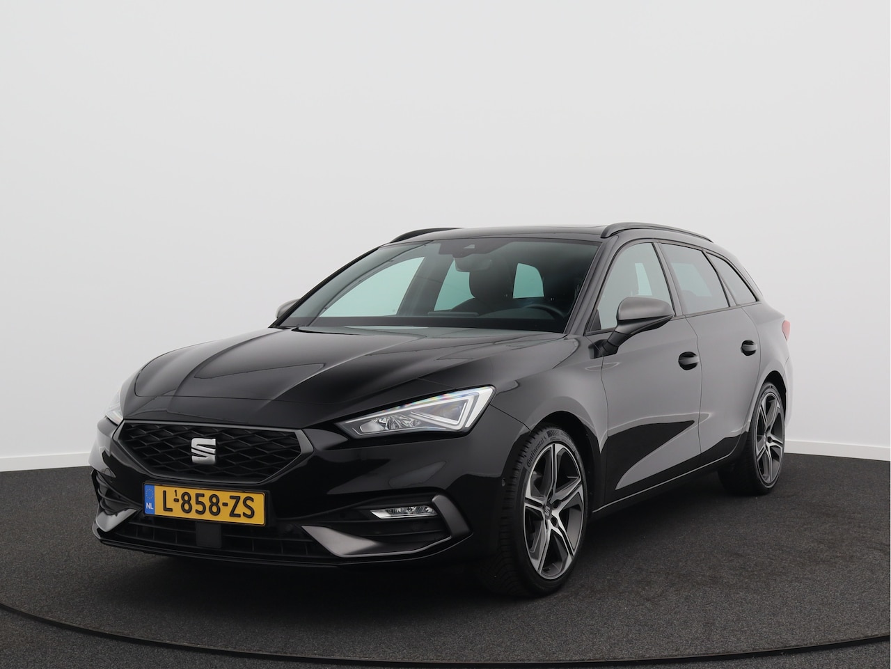 SEAT Leon Sportstourer - 1.0 eTSI FR Business Intense/ automaat/ schuifdak! - AutoWereld.nl