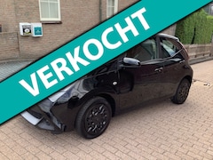 Toyota Aygo - 1.0 VVT-i x-play zeer mooi
