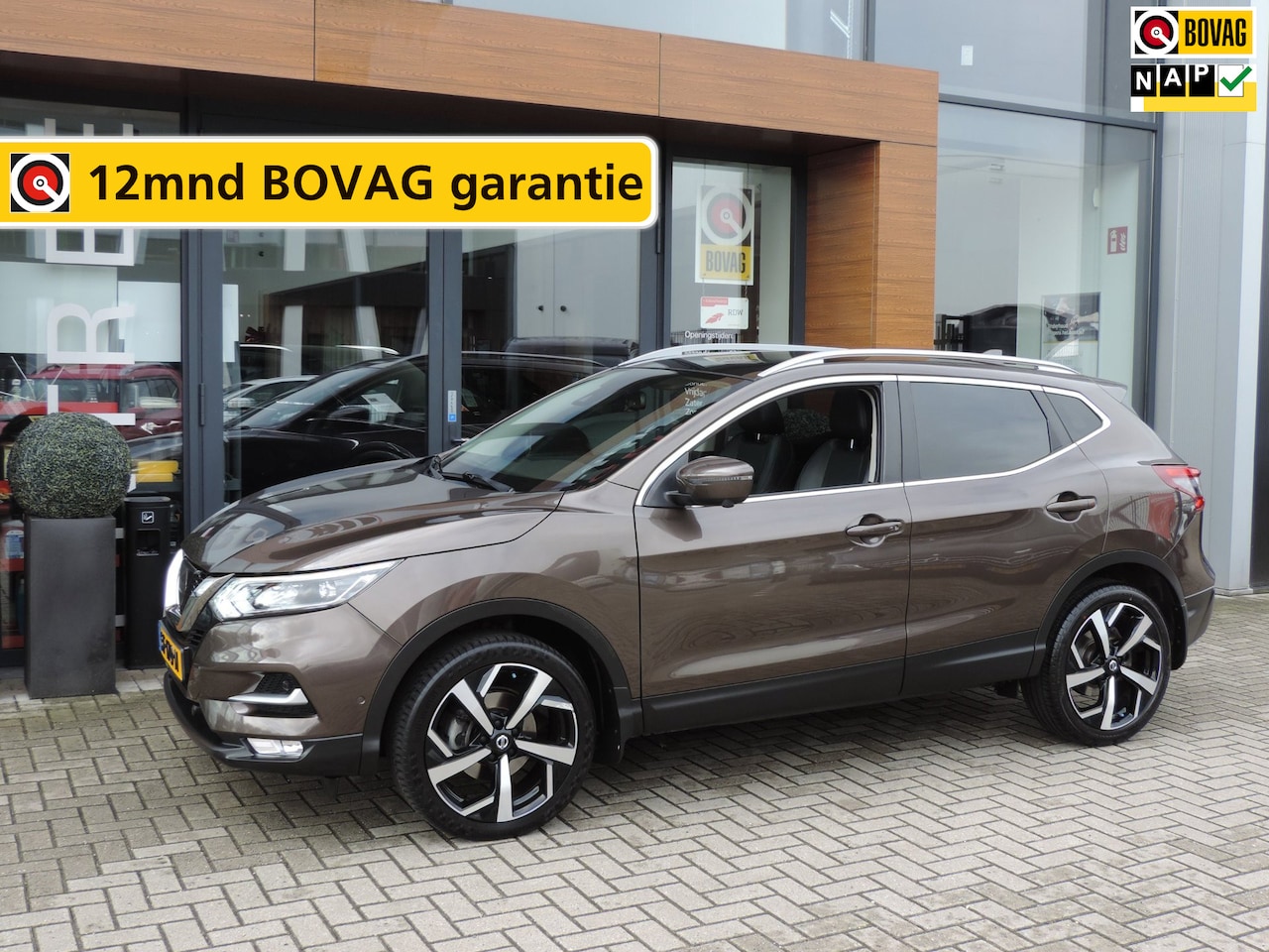 Nissan Qashqai - 1.2 Tekna + | Afn th | ECC | 360Cam | 19'' | Halfleer | LED kopl | Privglas | Cr. contr | - AutoWereld.nl