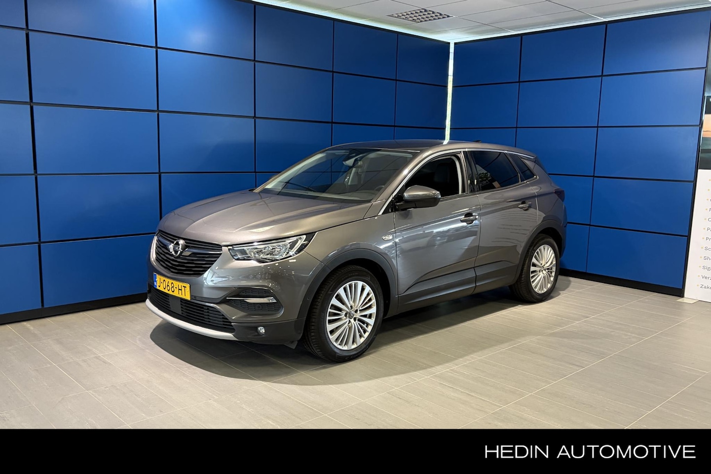 Opel Grandland X - 1.2 Turbo Innovation 1.2 Turbo 130PK Innovation - AutoWereld.nl