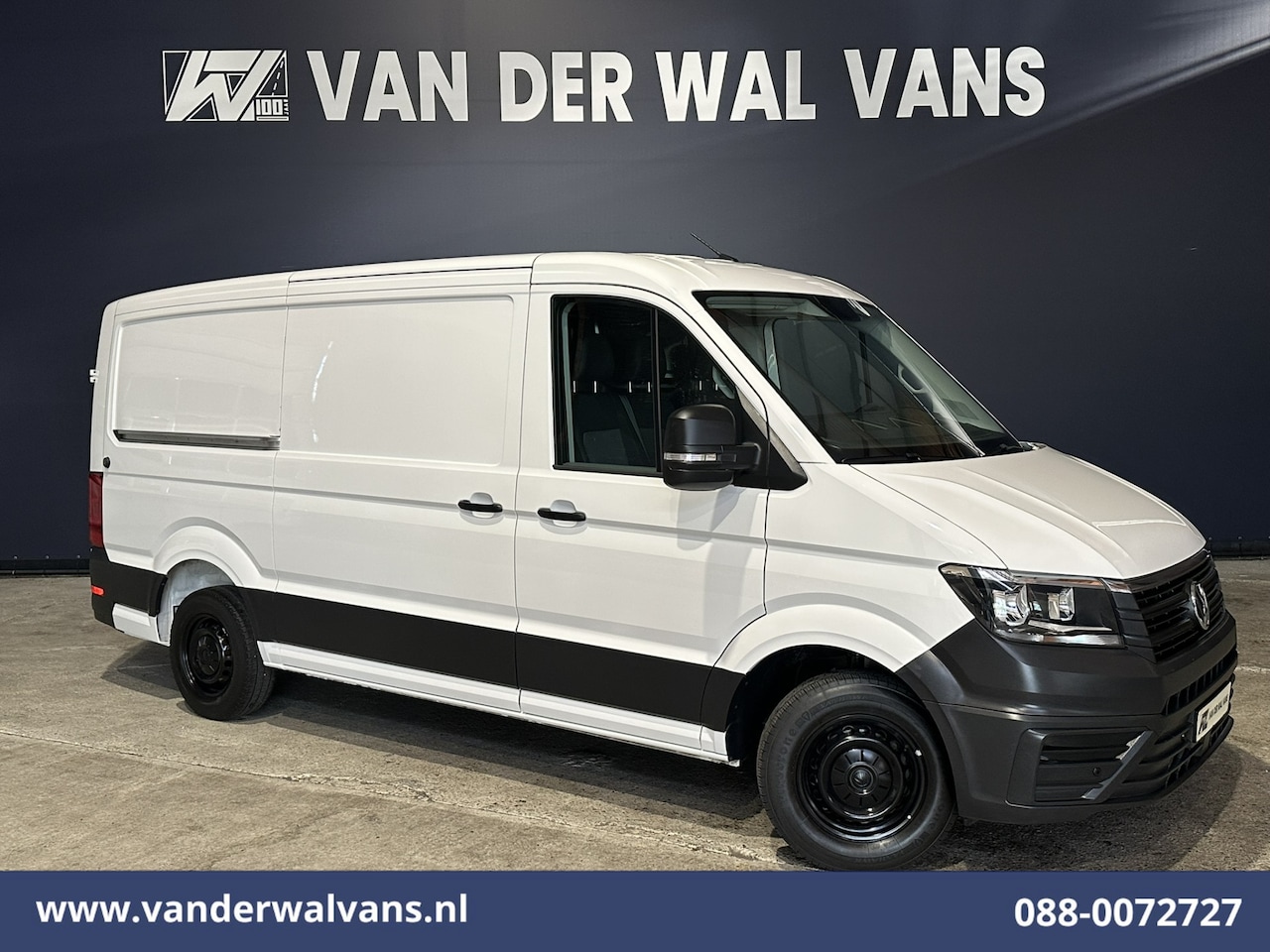 Volkswagen Crafter - 2.0 TDI 141pk L3H2 L2H1 Euro6 Airco | Camera | Apple Carplay | Android Auto Stoelverwarmin - AutoWereld.nl