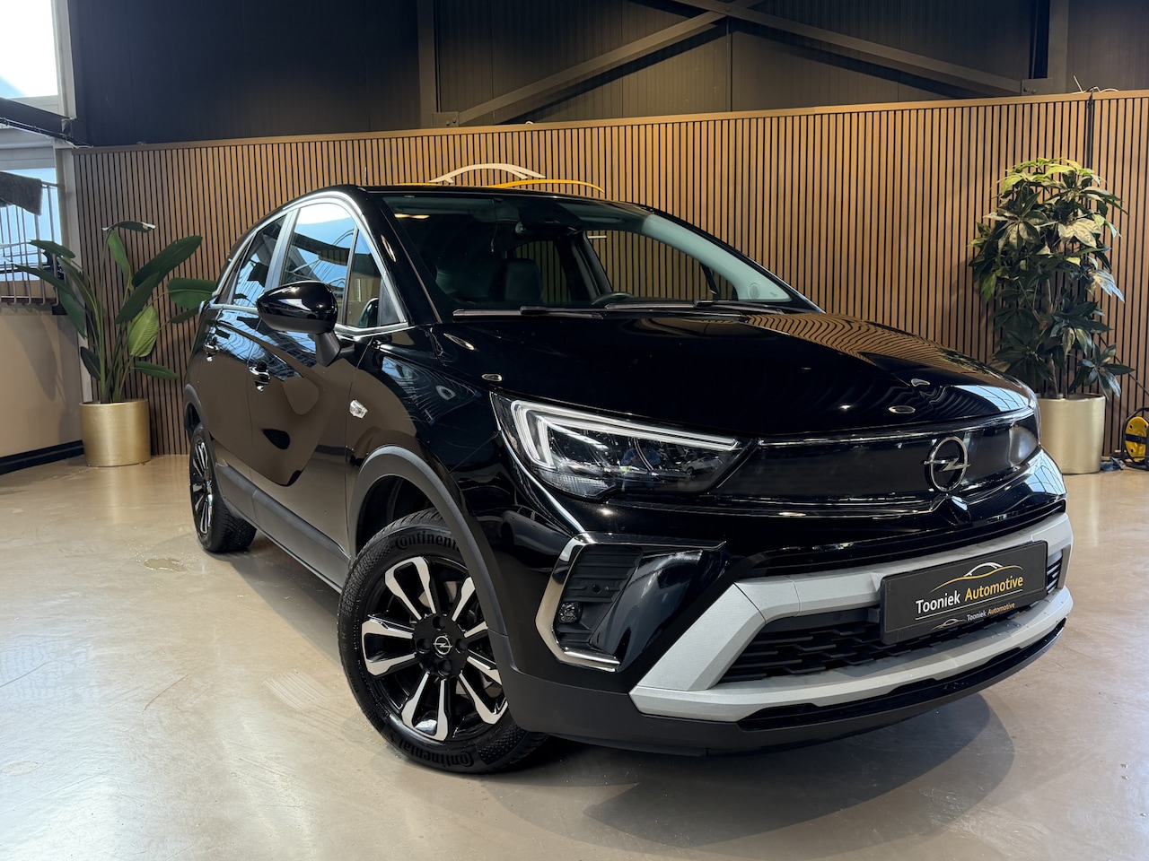 Opel Crossland - 1.2 Turbo Elegance AUTOMAAT | CAMERA | NAVIGATIE - AutoWereld.nl