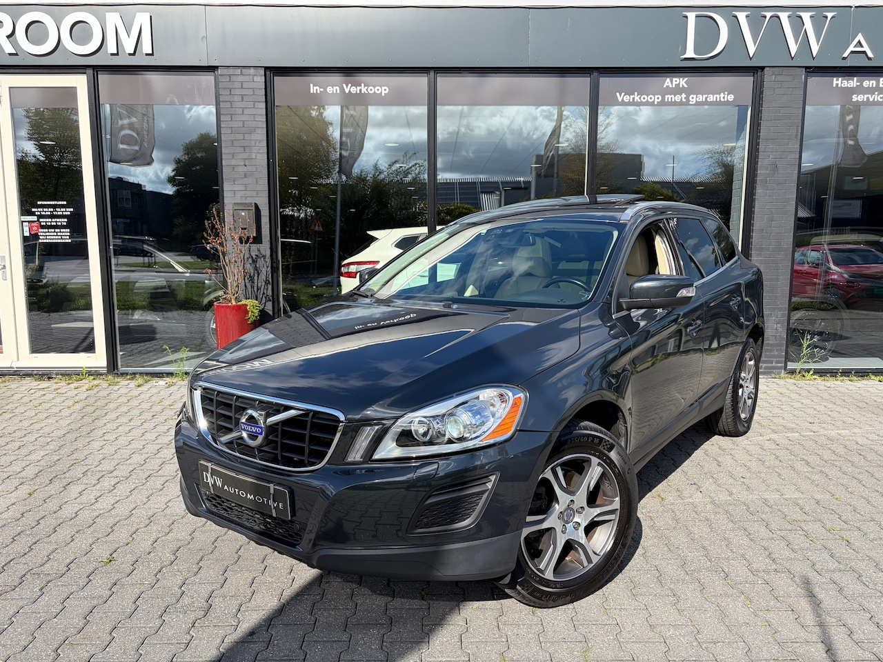 Volvo XC60 - 2.0 T5 Summum 2.0 T5 Summum, Automaat - AutoWereld.nl