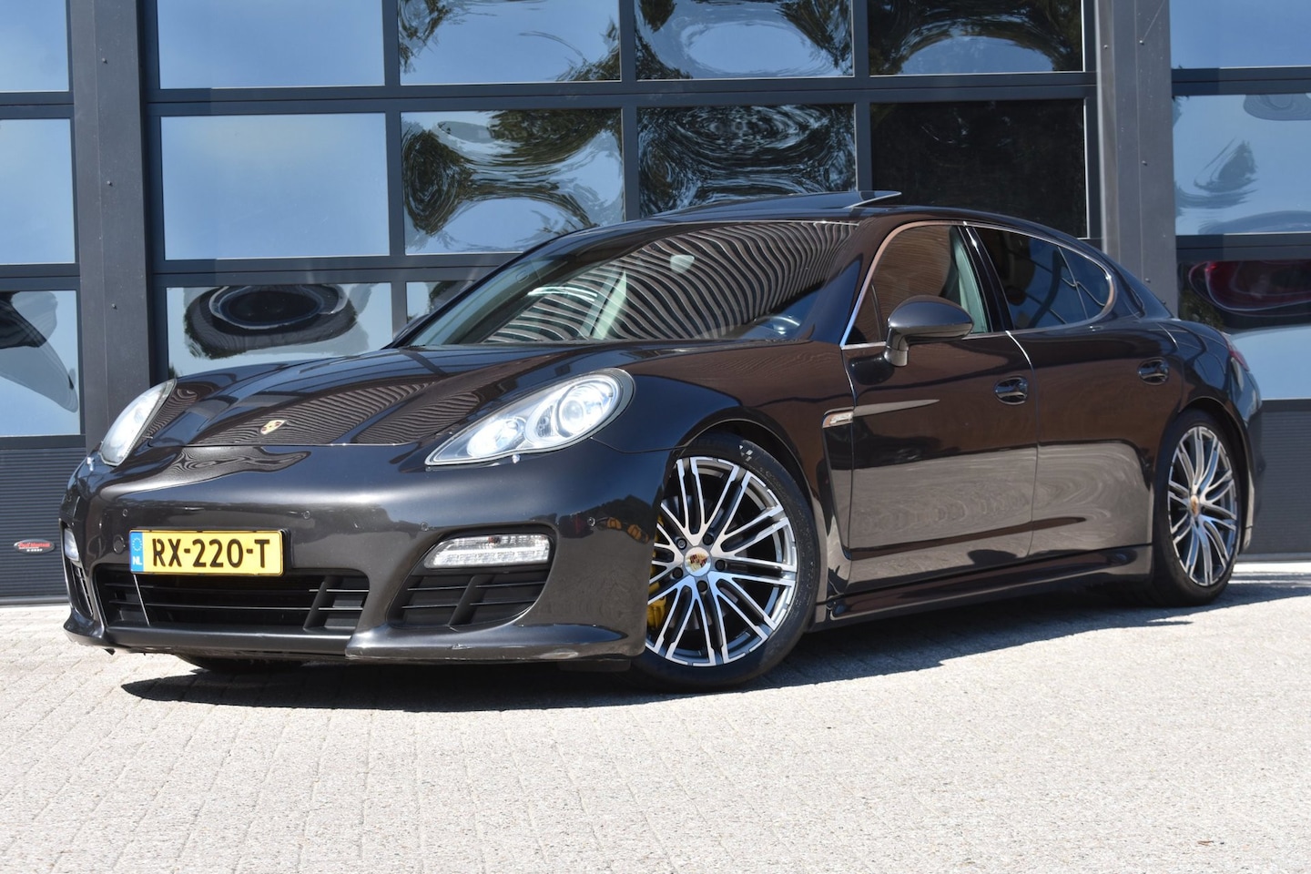 Porsche Panamera - 4.8 4S '11 Leder Xenon Navi Clima Cruise - AutoWereld.nl