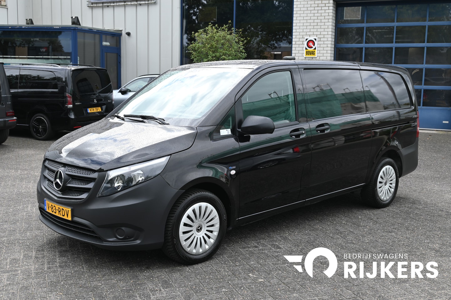 Mercedes-Benz Vito - 116 CDI L2 2 Schuifdeuren, Trekhaak 2500 kg, Camera - AutoWereld.nl