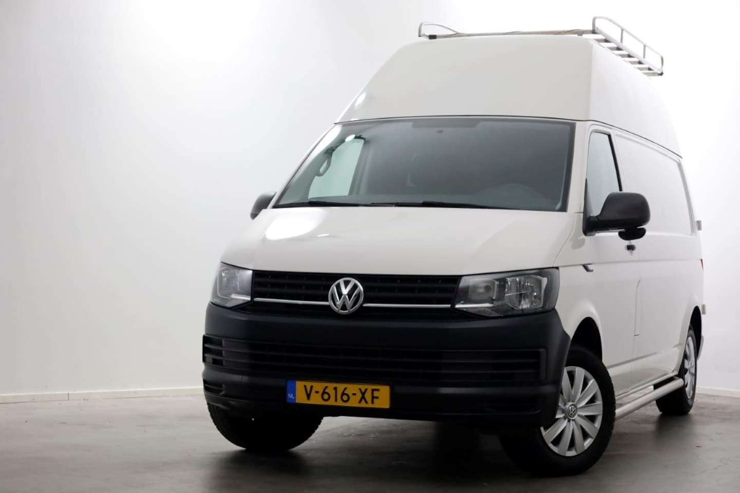Volkswagen Transporter - 2.0 TSI 150pk Benzine L2H3 Airco/Camera/Camper? BPM-VRIJ 03-2019 - AutoWereld.nl