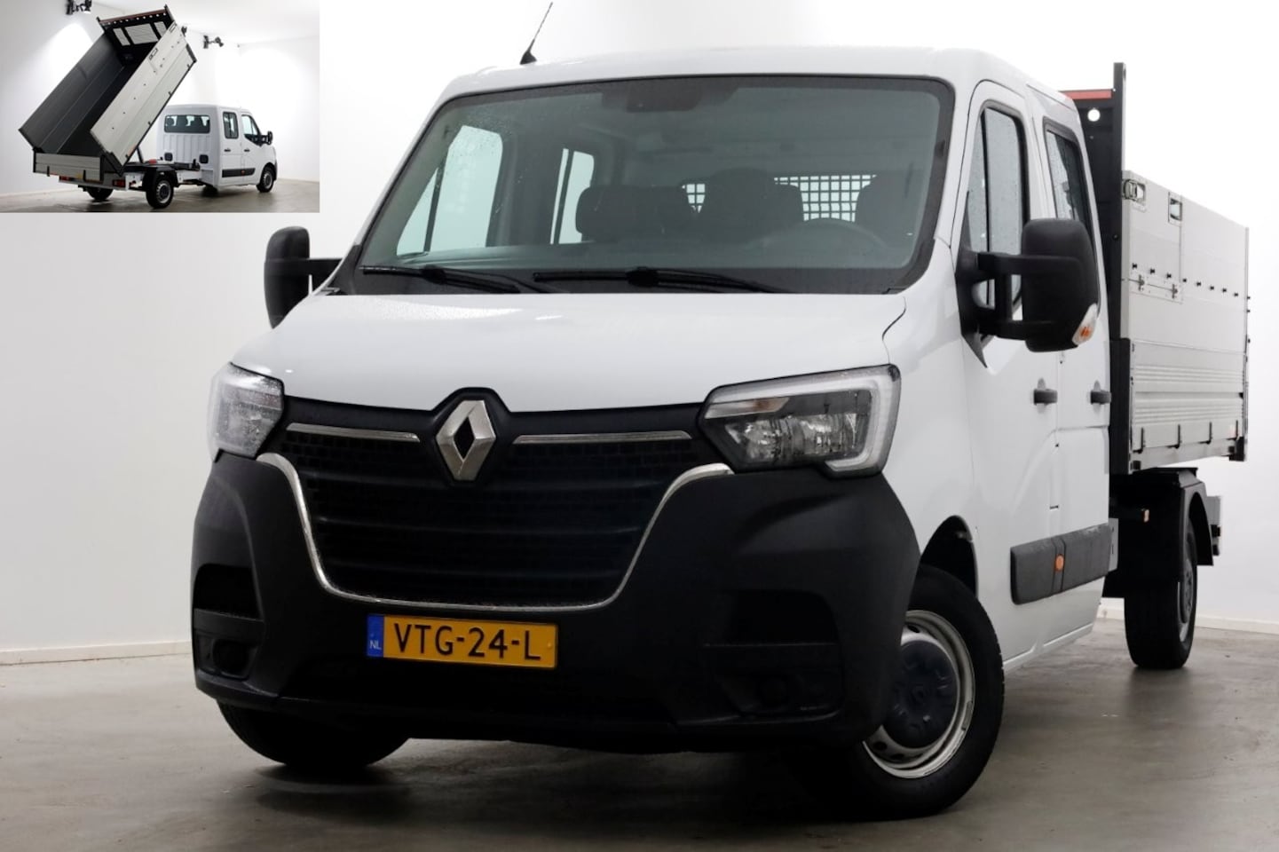 Renault Master - T35 2.3 dCi 145pk L3 D.C. Kipper met hoge boorden 01-2023 - AutoWereld.nl
