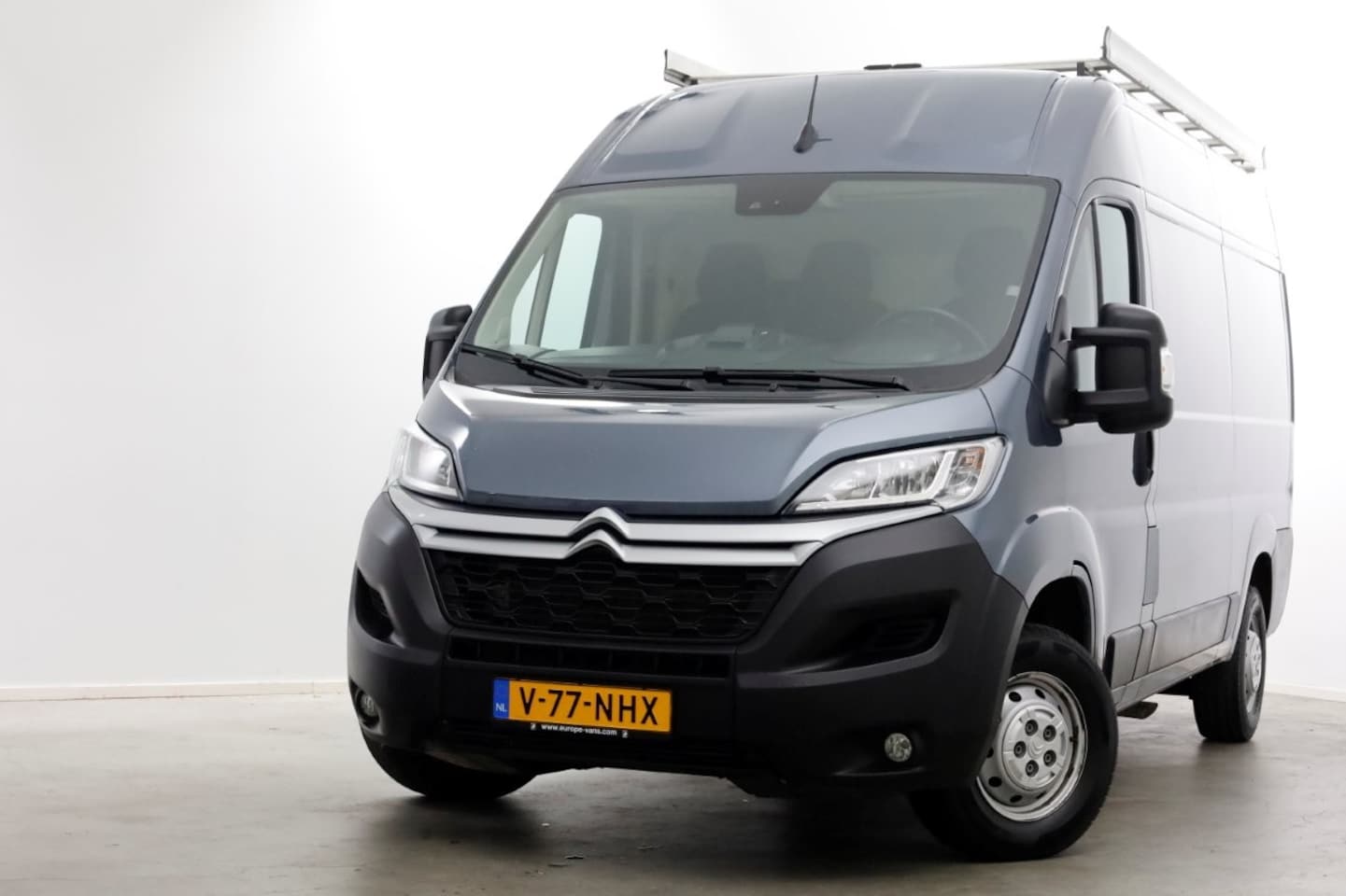 Citroën Jumper - 35 2.2 BlueHDi 140pk Airco/Navi/Camera 02-2023 - AutoWereld.nl