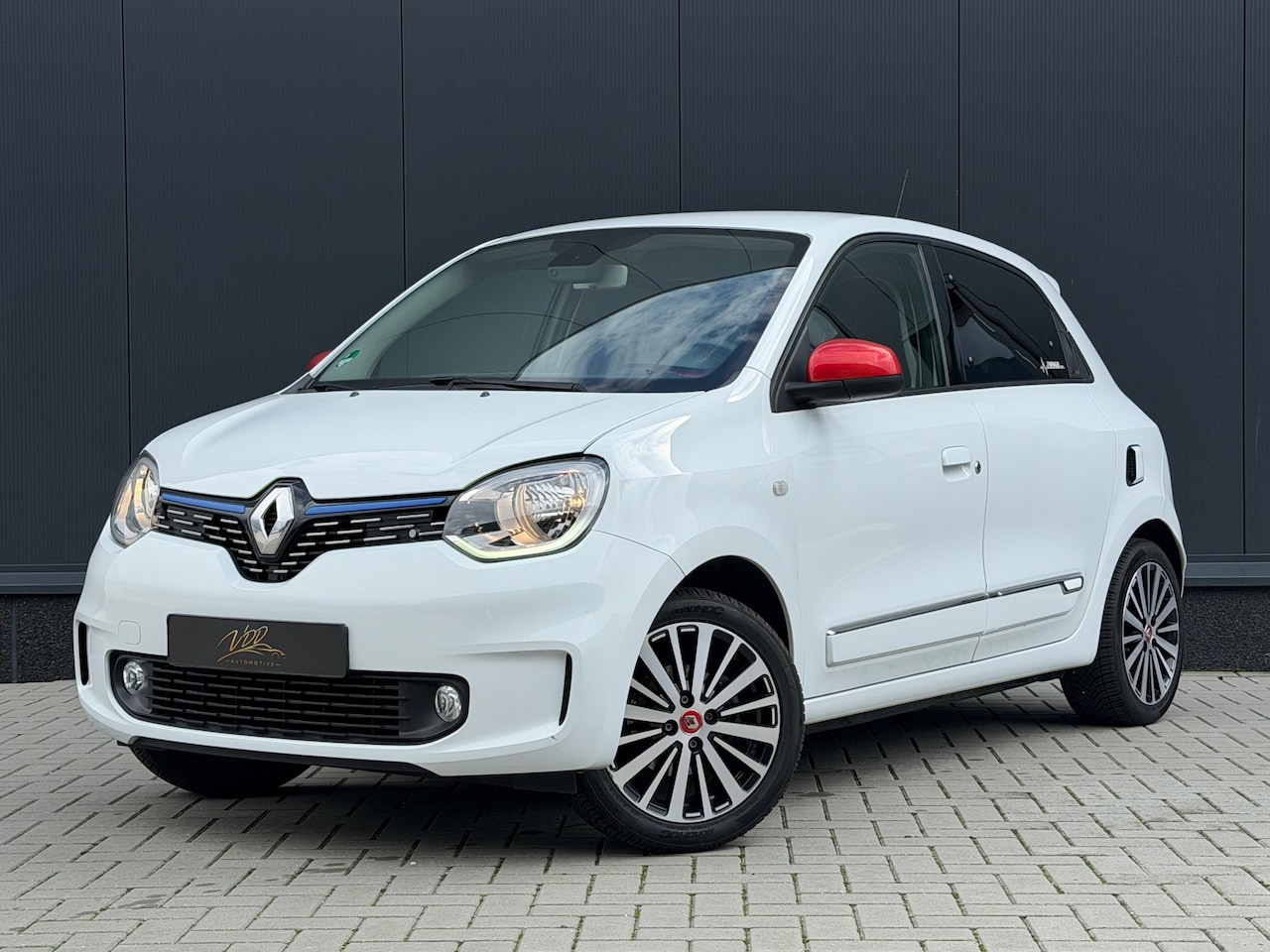 Renault Twingo - 0.9 TCe Intens Half-leder|Cruise|Carplay|Camera|Stoelverwarming|LMV - AutoWereld.nl