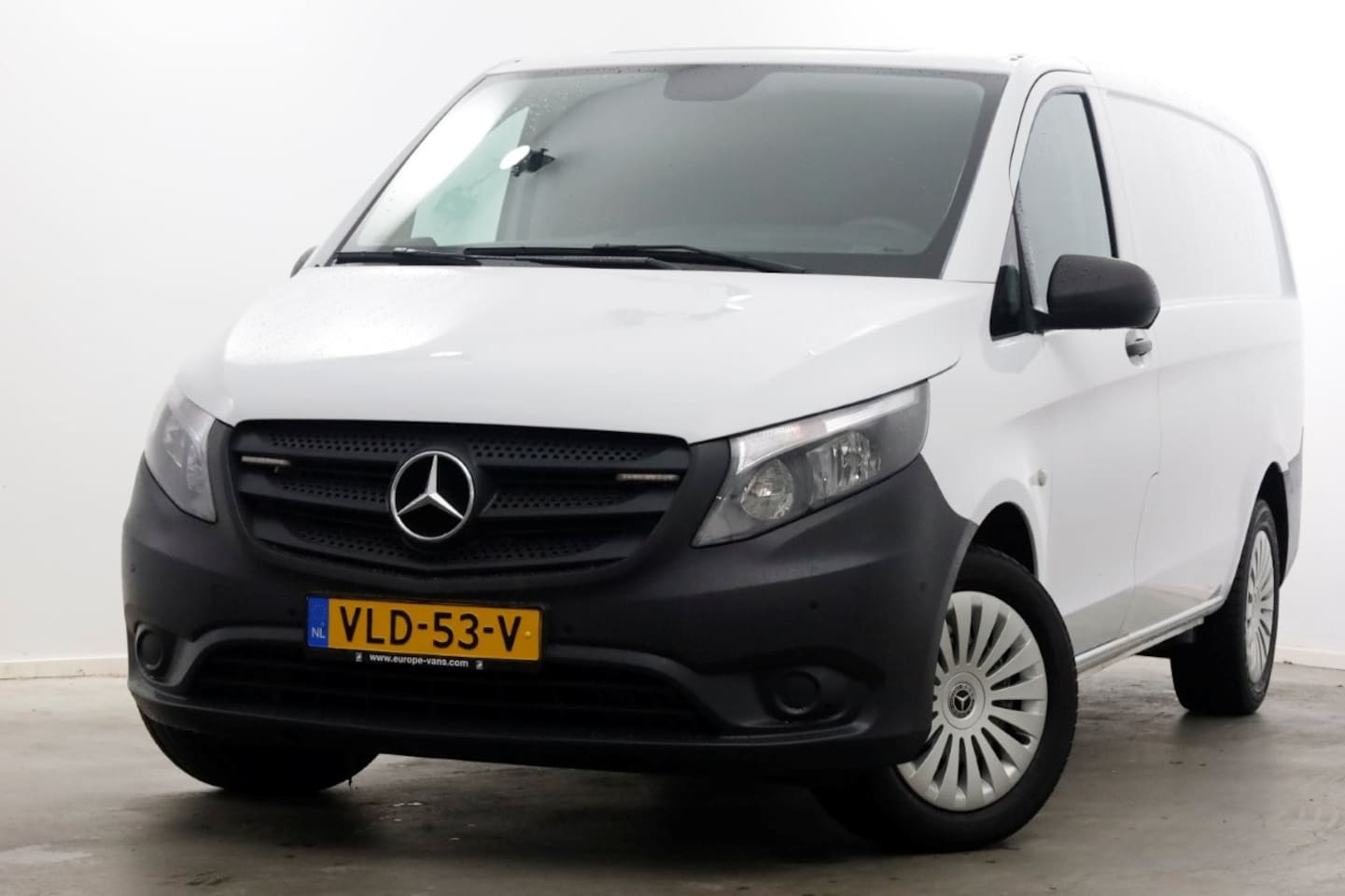 Mercedes-Benz Vito - 114 CDI 136pk Lang 9G Automaat 4x4 4WD Navi/Camera/Achterklep 07-2021 - AutoWereld.nl