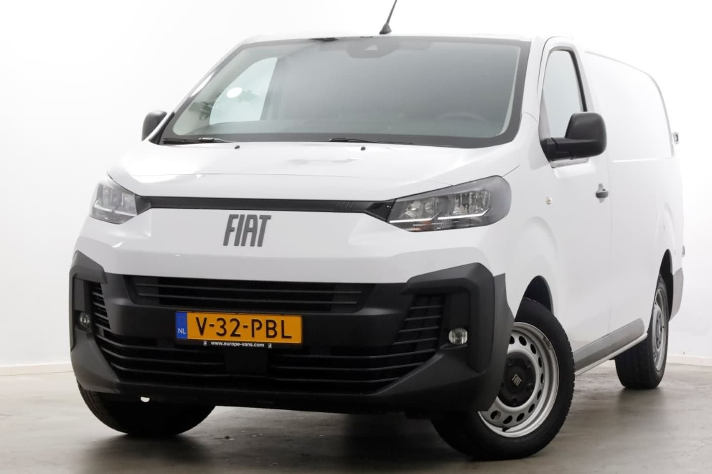 Fiat Scudo - 2.0 Diesel 145pk Automaat L3 Airco/Navi/Camera 09-2024 - AutoWereld.nl