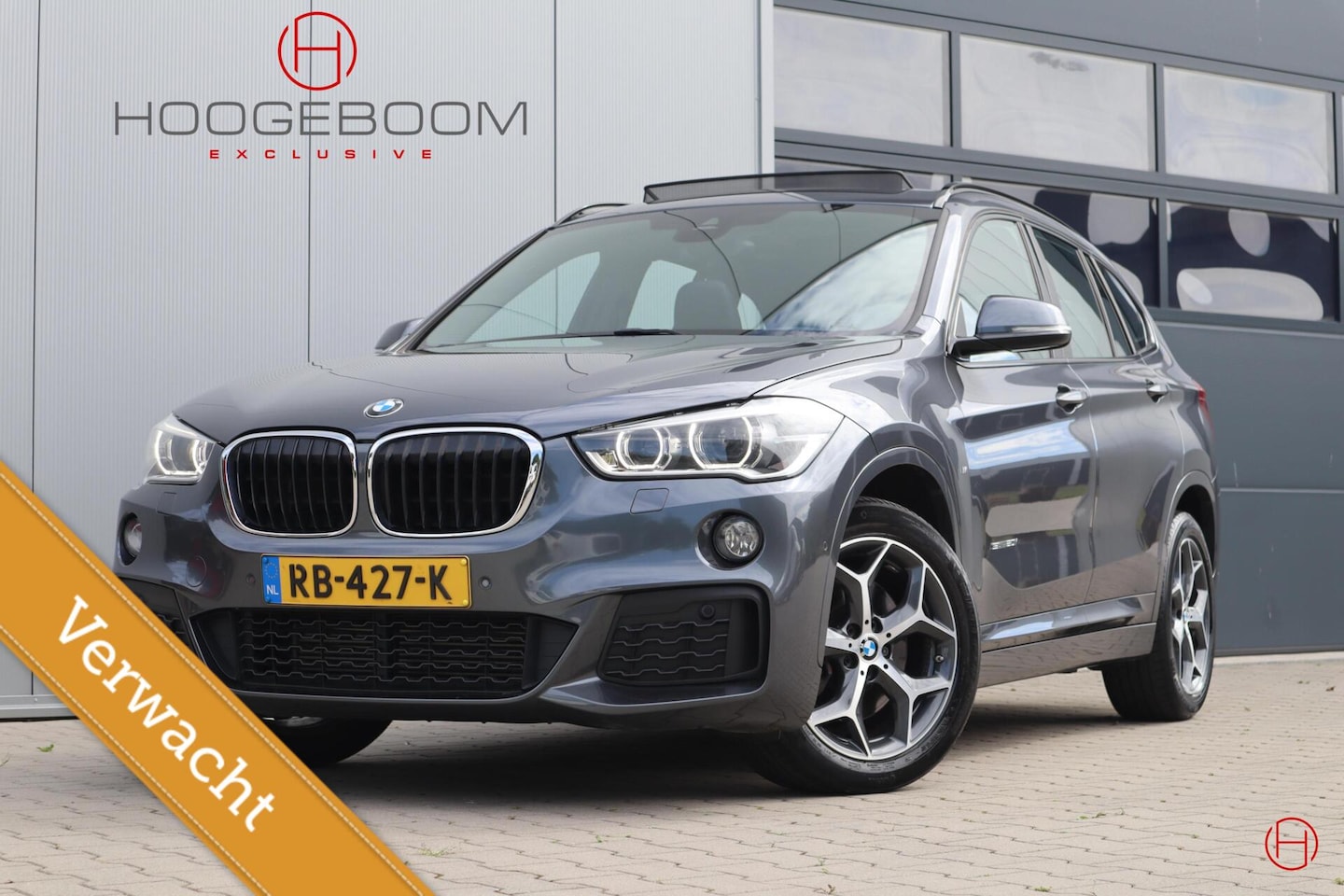 BMW X1 - sDrive20i M-Sport / Panoramadak / Leder / Cruise / PDC - AutoWereld.nl