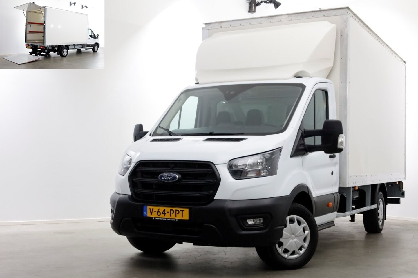 Ford Transit - 350 2.0 TDCI 130pk RWD Trend Bakwagen met laadklep 02-2024 - AutoWereld.nl
