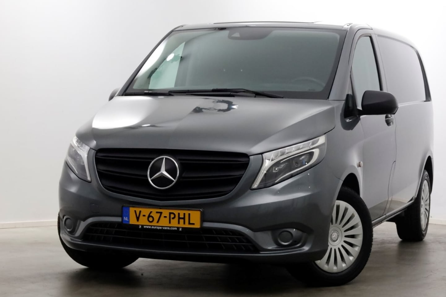 Mercedes-Benz Vito - 119 CDI 190pk RWD 9G Automaat Compact LED/Airco/Achterklep 12-2021 - AutoWereld.nl