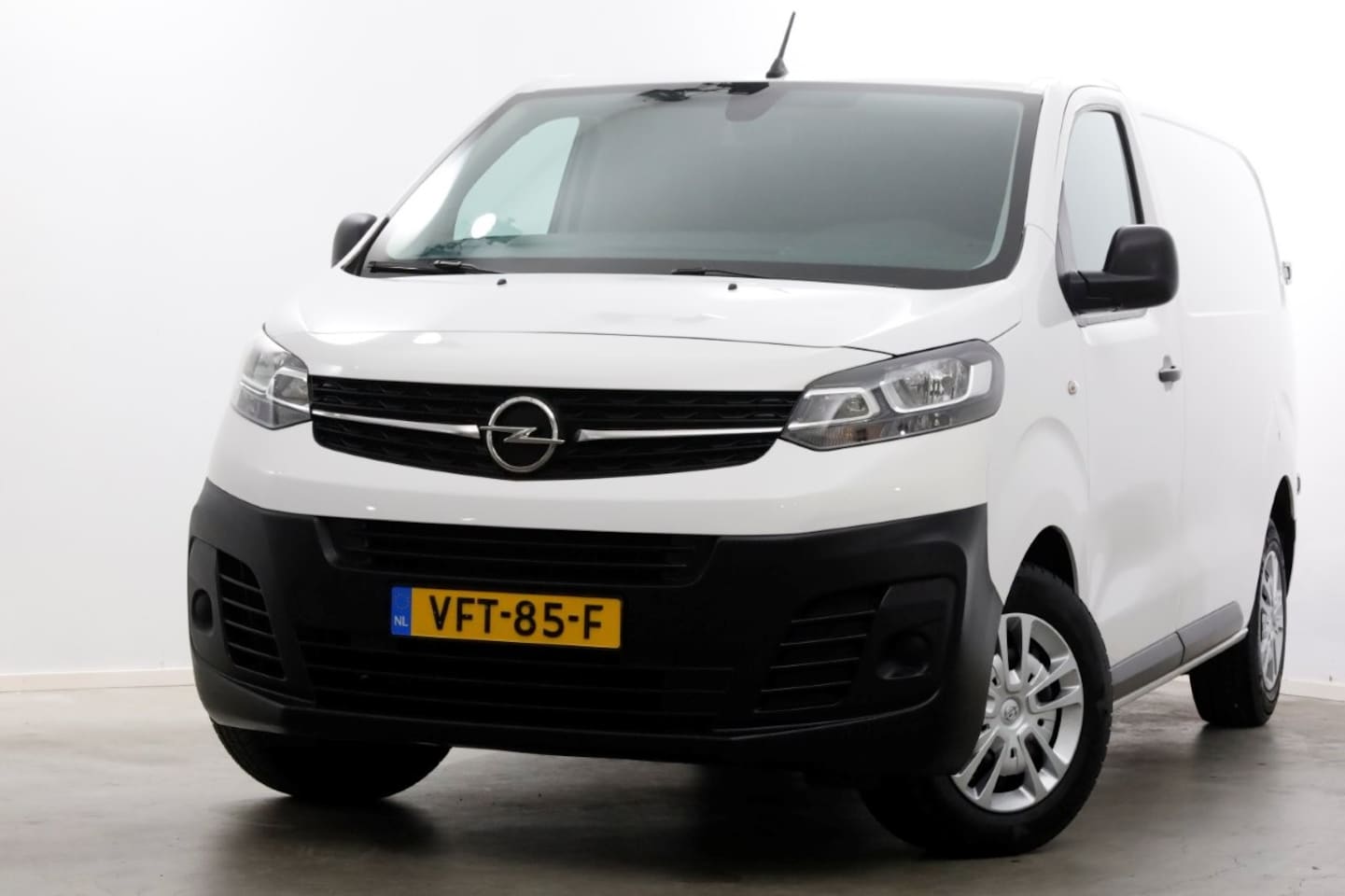 Opel Vivaro - 1.5 CDTI 102pk L2H1 Edition Airco/Cruise Control 04-2020 - AutoWereld.nl