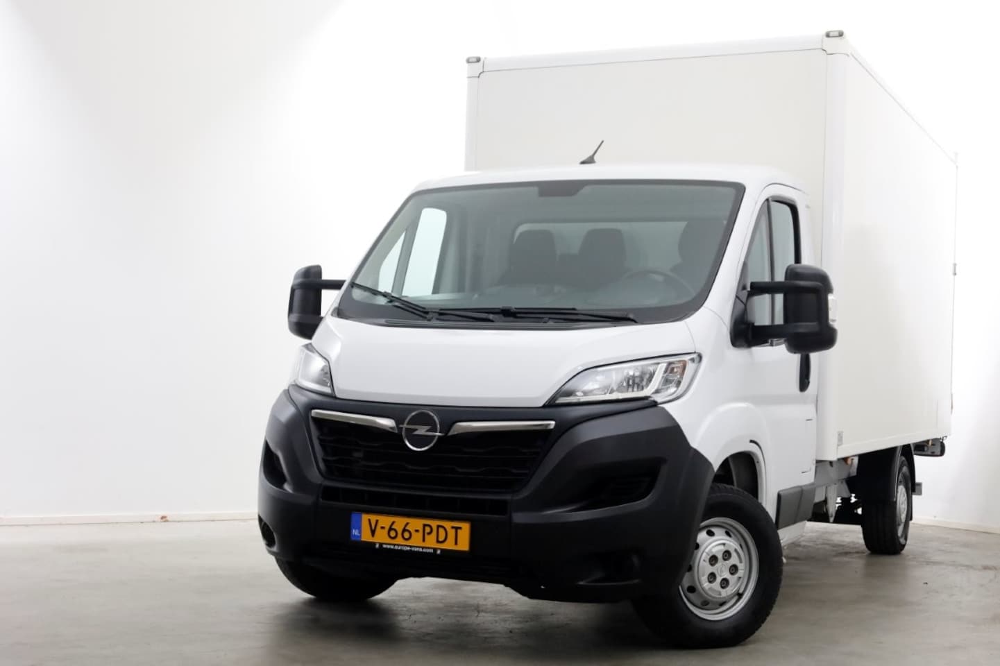 Opel Movano - 2.2D 140pk Bakwagen met laadklep 1.060kg laadvermogen 08-2023 - AutoWereld.nl