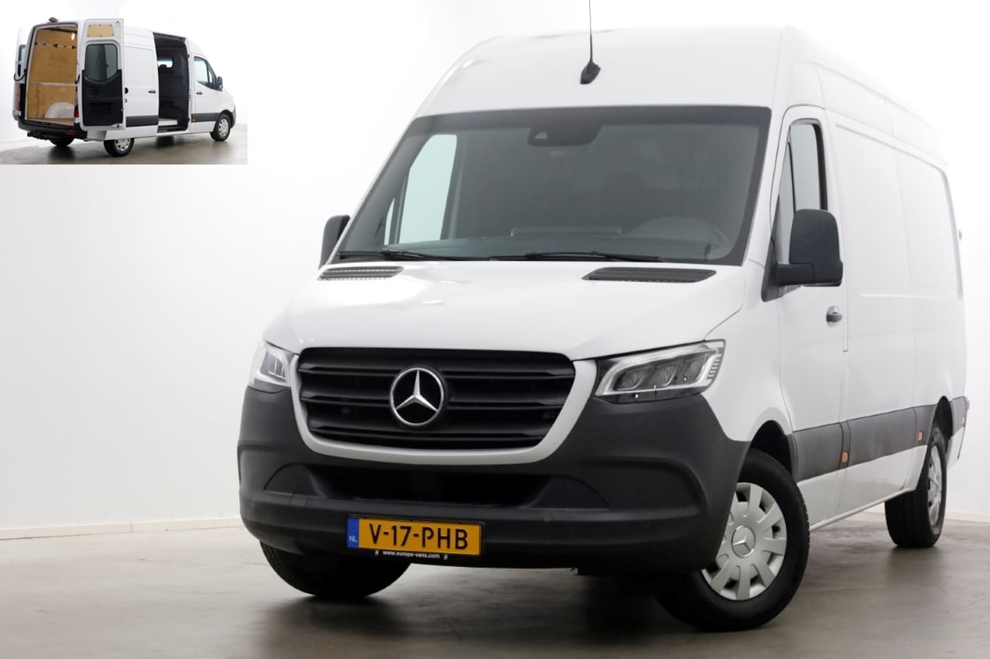 Mercedes-Benz Sprinter - 319 CDI 3.0 V6 190pk E6 L2H2 7G Automaat LED/Camera/Trekhaak 3500kg 02-2019 - AutoWereld.nl