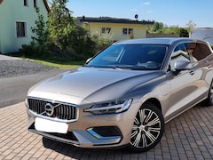 Volvo V60 - T8 Recharge AWD Inscription PANO l TREKHAAK l ACC l H/K