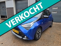 Toyota Aygo - 1.0 VVT-i TeamNL, AUR Camera, Cruise-controle, Telefoon, Keyless entry sleutel, Two Tone K