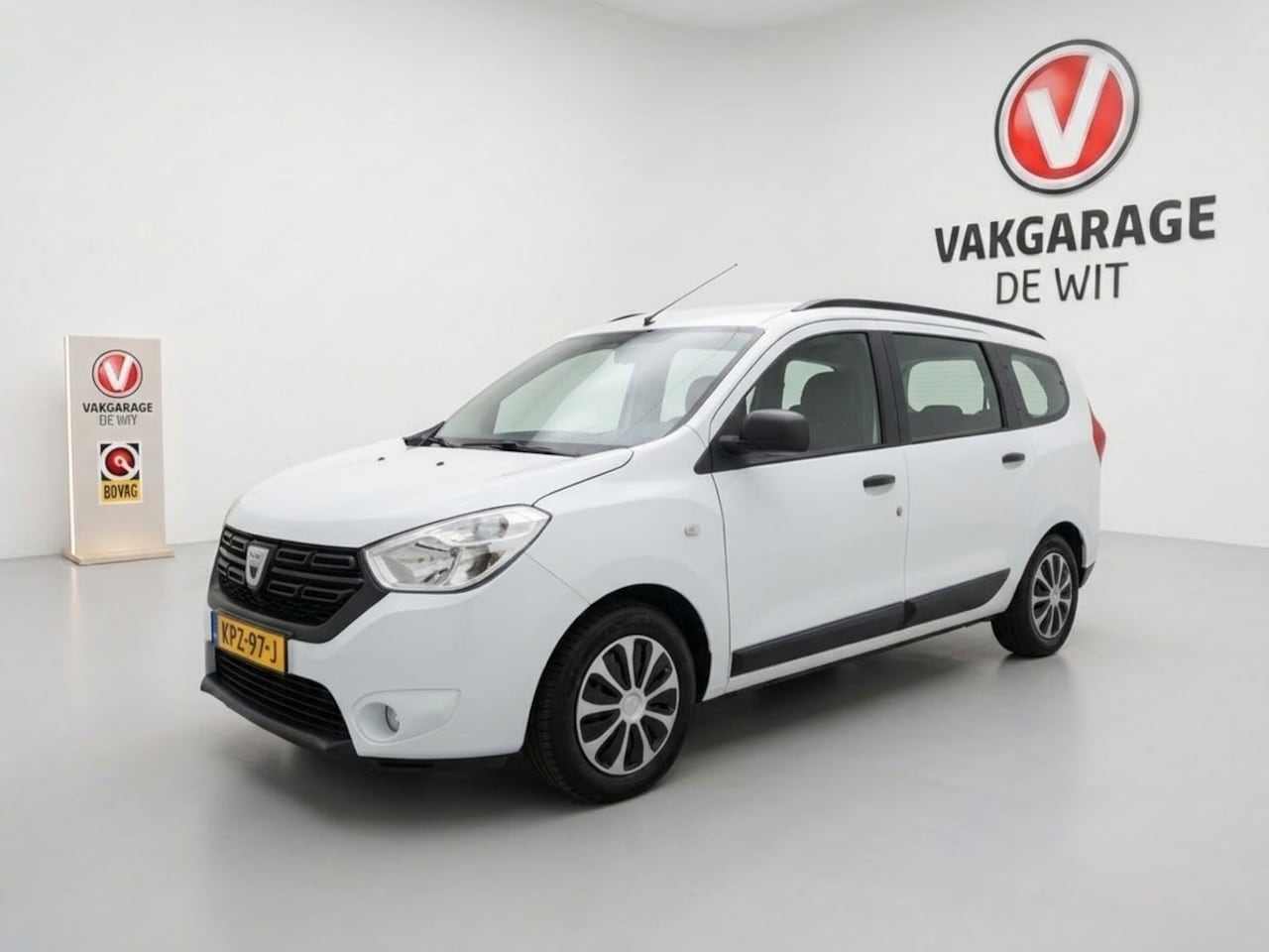 Dacia Lodgy - 1.3 TCe Comfort 5p. 1.3 TCe Comfort 5p. - AutoWereld.nl
