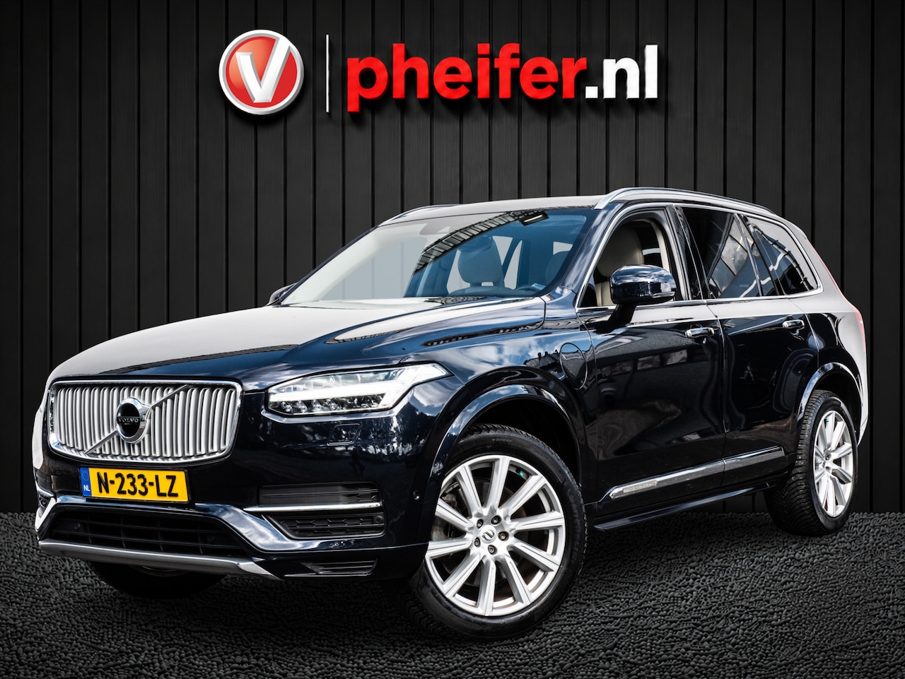 Volvo XC90 - 2.0 T8 Twin Engine AWD Inscription Trekhaak/ Panoramadak/ Carplay/ Stoelverwarming/ Camera - AutoWereld.nl