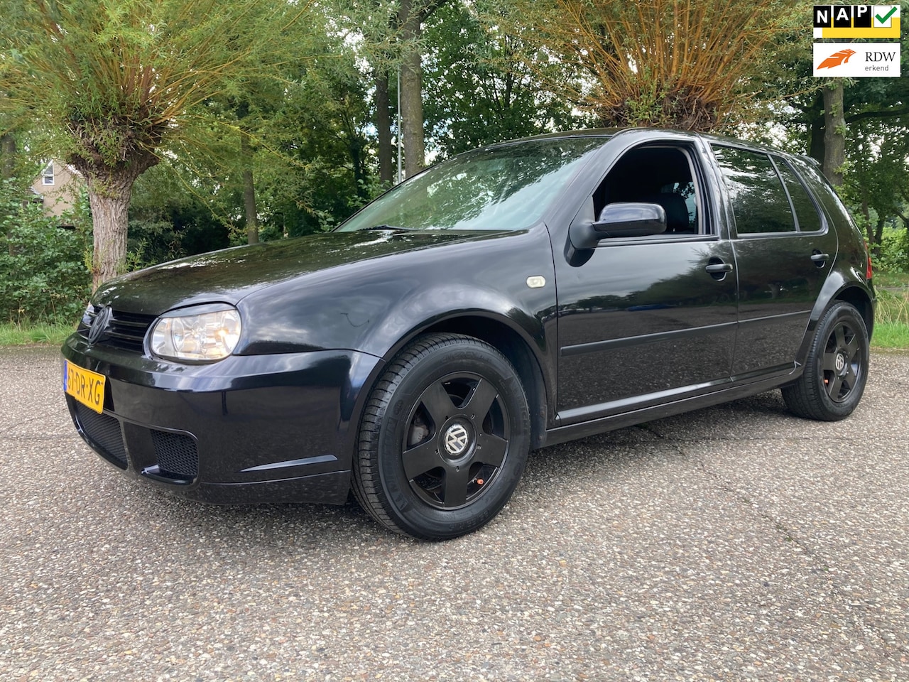 Volkswagen Golf - 1.6 sportline r32 look 5 deurs nieuwe apk - AutoWereld.nl