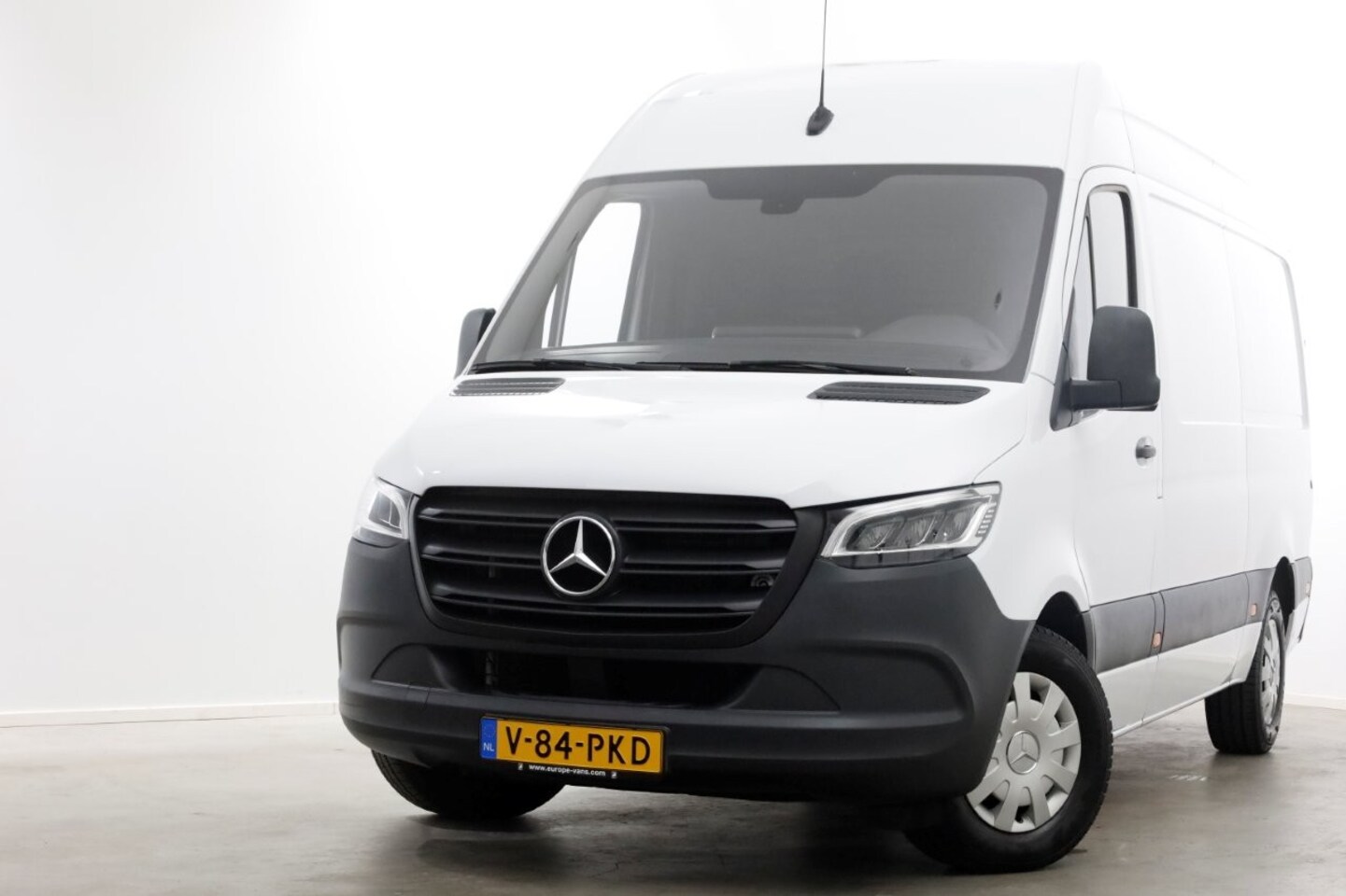 Mercedes-Benz Sprinter - 315 CDI 150pk RWD L2H2 LED/Airco/CarPlay 05-2021 - AutoWereld.nl