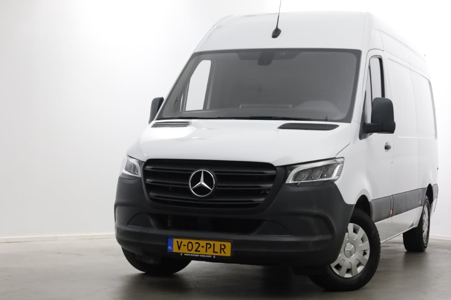 Mercedes-Benz Sprinter - 315 CDI 150pk RWD L2H2 LED/Airco/Camera 04-2021 - AutoWereld.nl