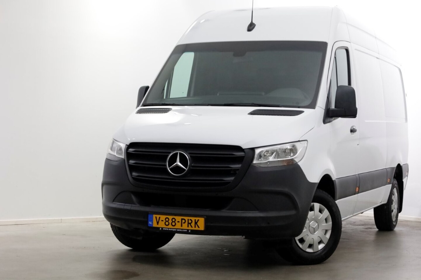 Mercedes-Benz Sprinter - 316 CDI 163pk RWD L2H2 Airco/Navi/Camera/Trekhaak 3500kg 11-2018 - AutoWereld.nl