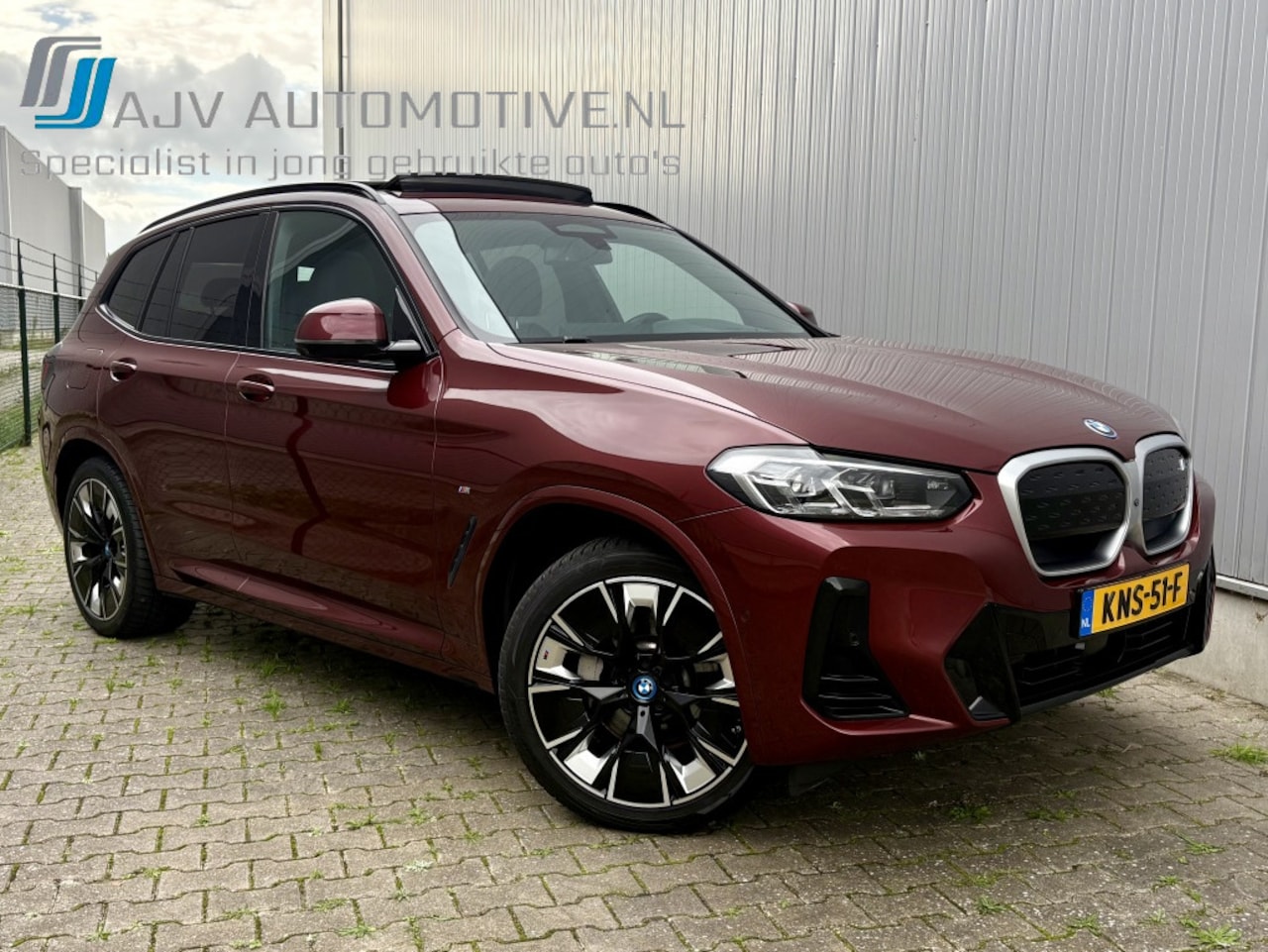 BMW iX3 - HIGH EXECUTIVE M-SPORT 80 kWh / PANODAK / SOH100%!! - AutoWereld.nl