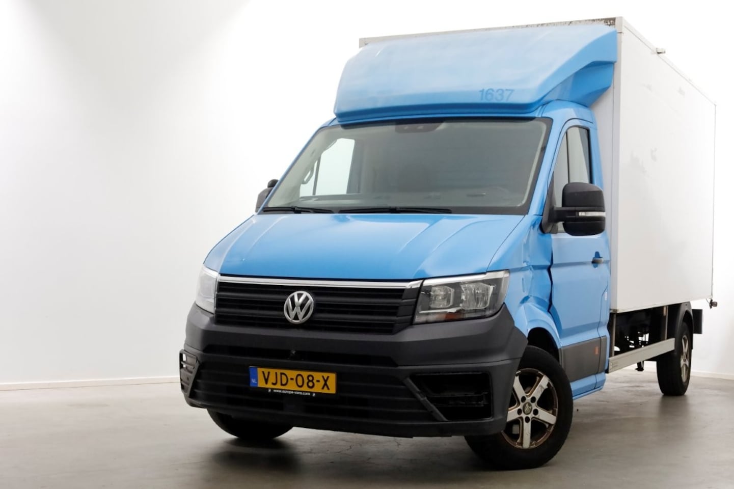 Volkswagen Crafter - 35 2.0 TDI E6 Bakwagen met achterdeuren 2-Persoons 01-2021 - AutoWereld.nl