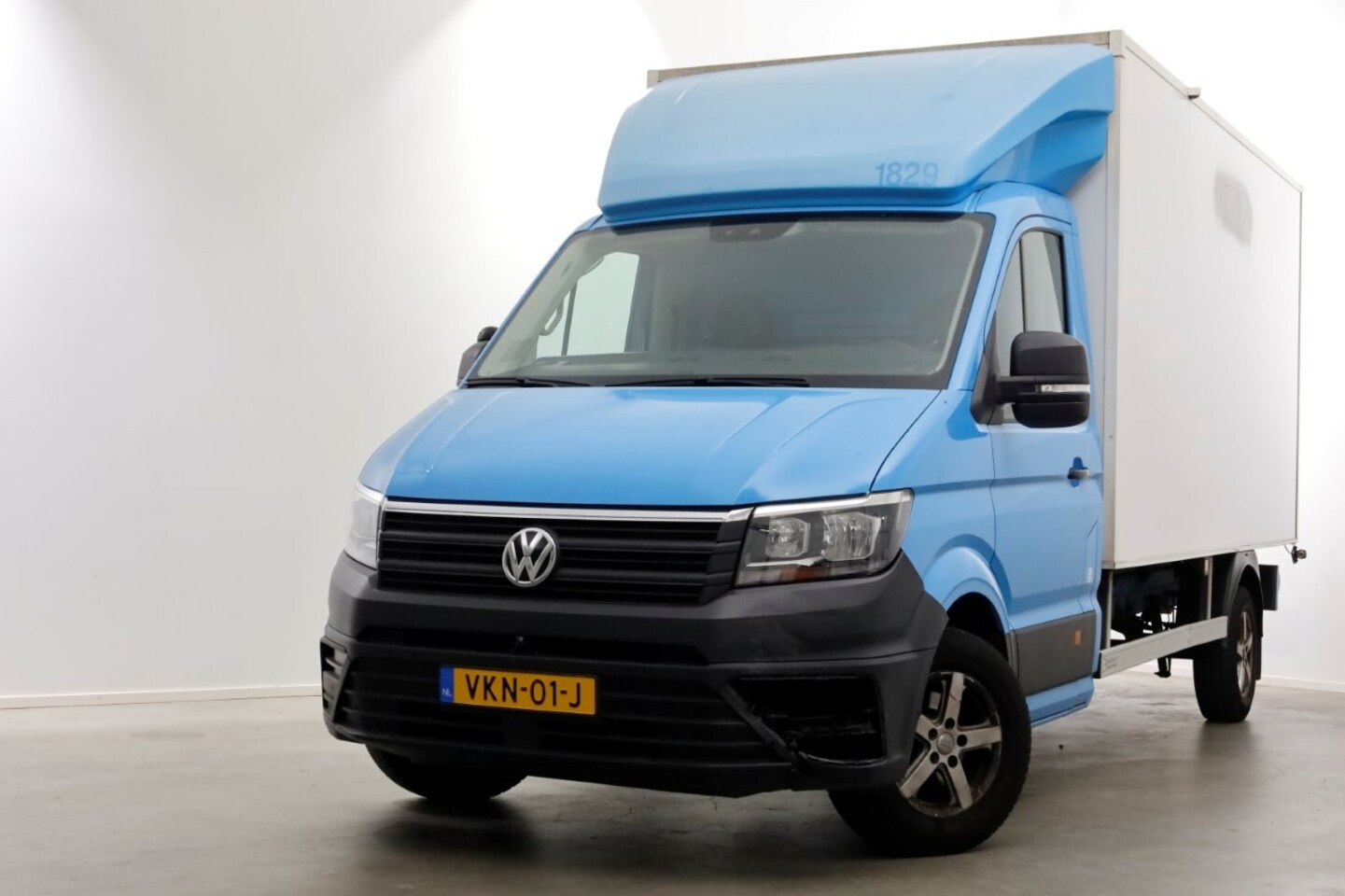 Volkswagen Crafter - 35 2.0 TDI E6 Bakwagen met achterdeuren 2-Persoons 05-2021 - AutoWereld.nl