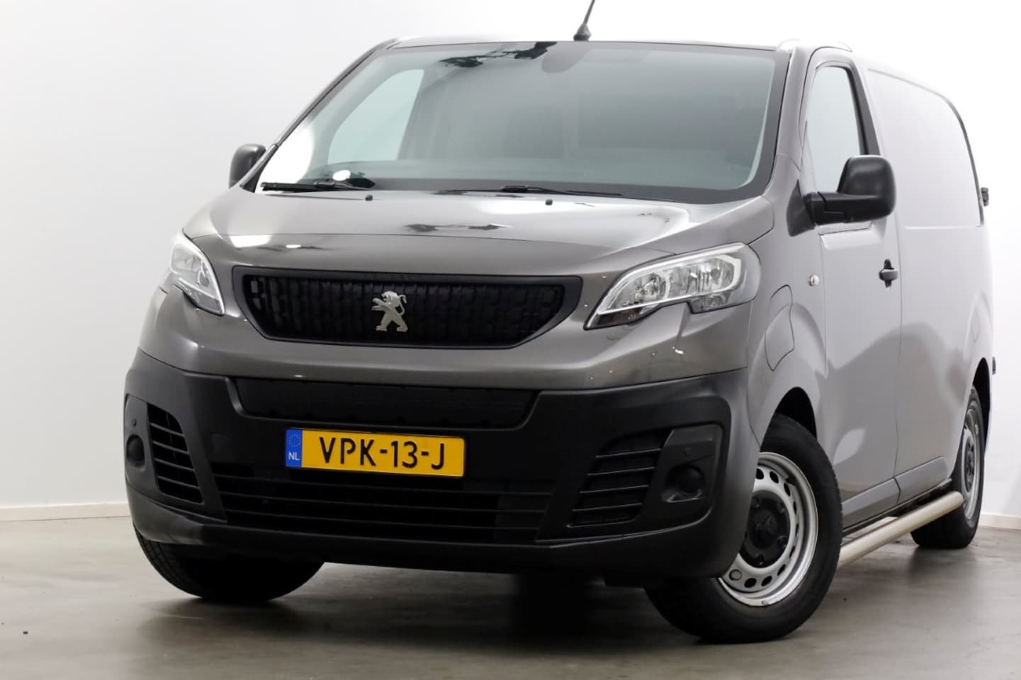 Peugeot e-Expert - L2H1 Standard Premium 75 kWh 100% Elektrisch Snellader WLTP 315km SOH 89% 04-2022 - AutoWereld.nl