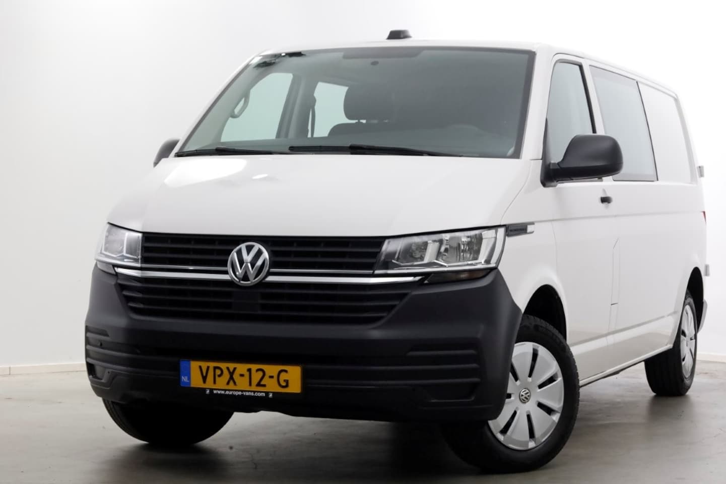 Volkswagen Transporter - T6.1 2.0 TDI Lang D.C. Airco/Navi/Stoelverwarming 06-2022 - AutoWereld.nl