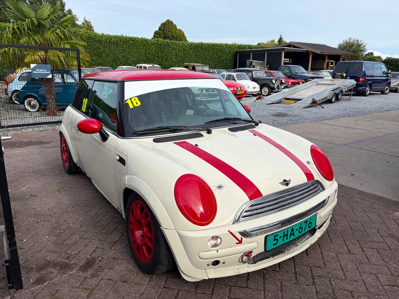 MINI Cooper - Race auto Officiële Cup Racer - AutoWereld.nl