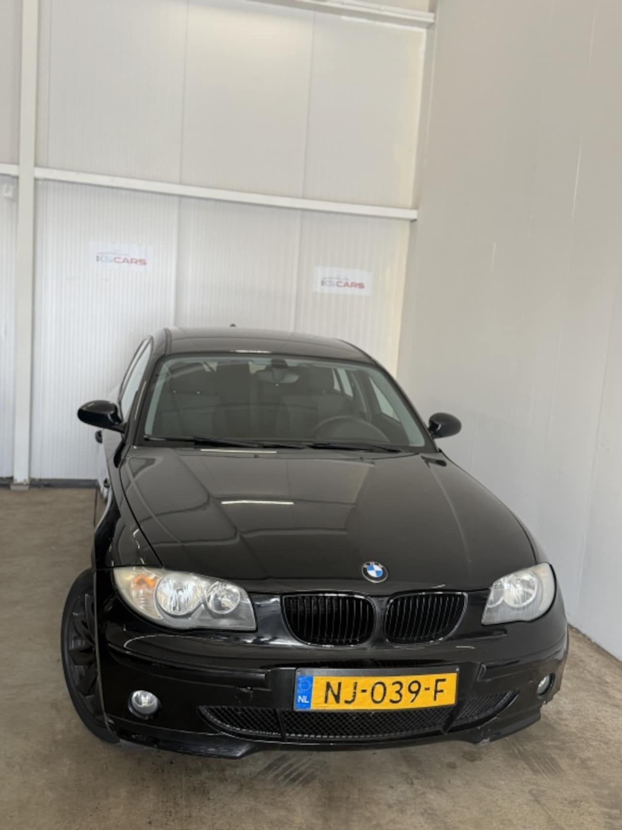 BMW 1-serie - 118i | Sportieve uitvoering en geluid ! - AutoWereld.nl
